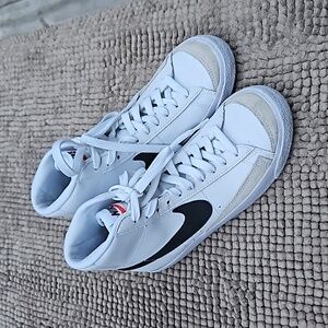 Youth Nike Blazer Mid